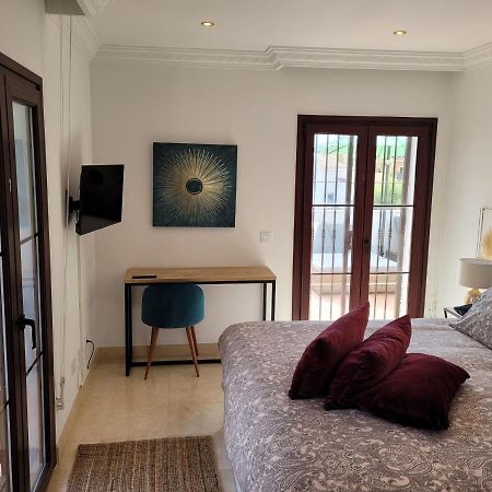 Beach And Golf Resort La Perla Miguel Adults Only Marbella Exteriör bild
