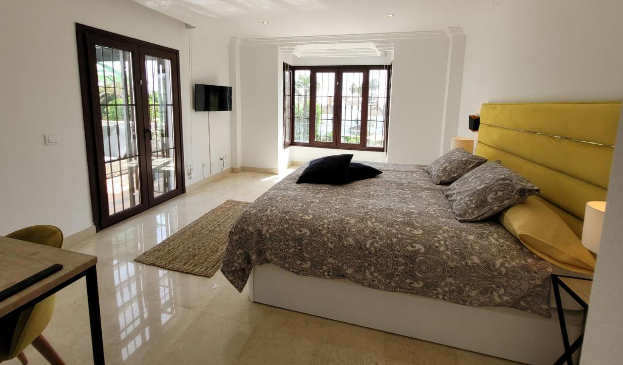Beach And Golf Resort La Perla Miguel Adults Only Marbella Exteriör bild