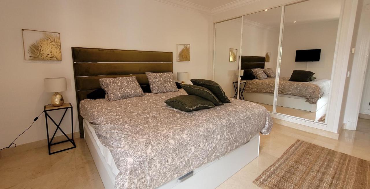 Beach And Golf Resort La Perla Miguel Adults Only Marbella Exteriör bild