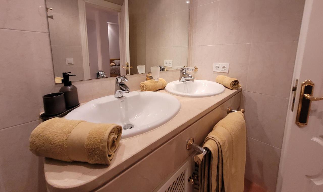 Beach And Golf Resort La Perla Miguel Adults Only Marbella Exteriör bild