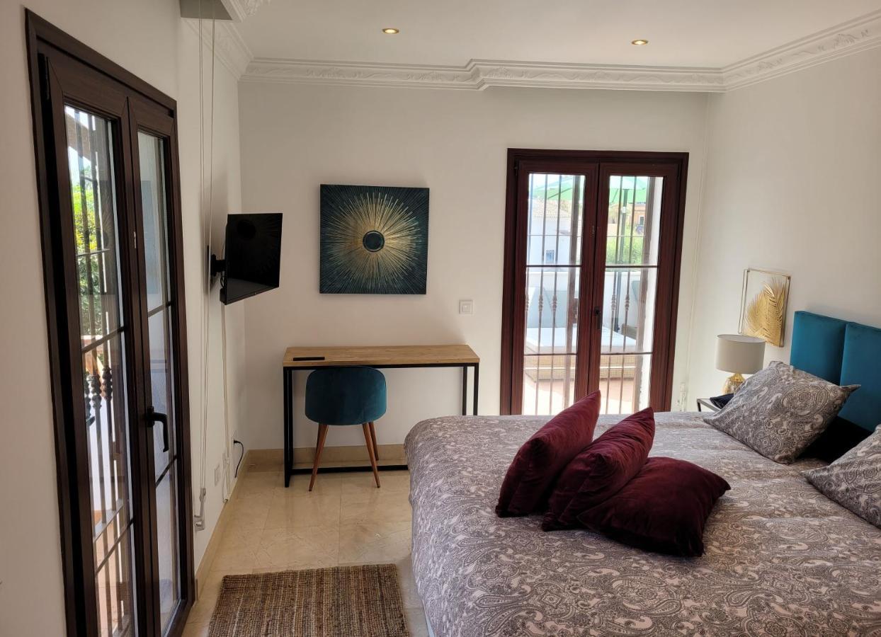 Beach And Golf Resort La Perla Miguel Adults Only Marbella Exteriör bild